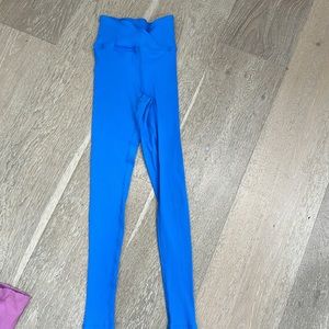 Yea of ours ribbed V cut leggings size small - worn once